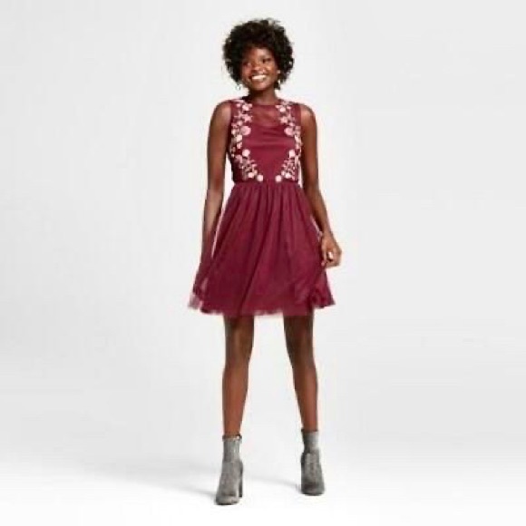 Embroidered Burgundy Boho Tulle Dress S - Picture 6 of 16